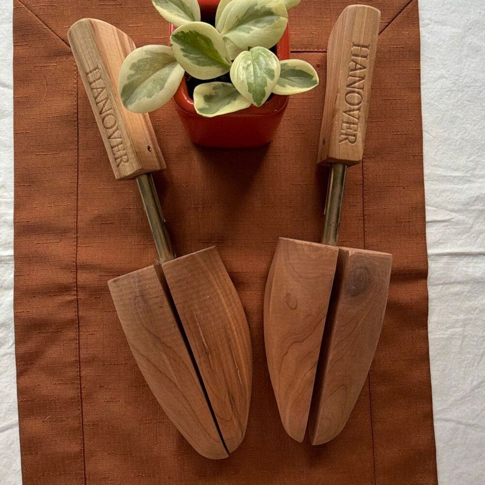 Hanover Cedar Shoe Trees Stretchers Split Toe Lg